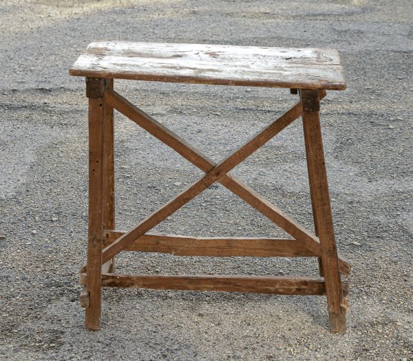 Tavolino rustico antico a capretta epoca 1700