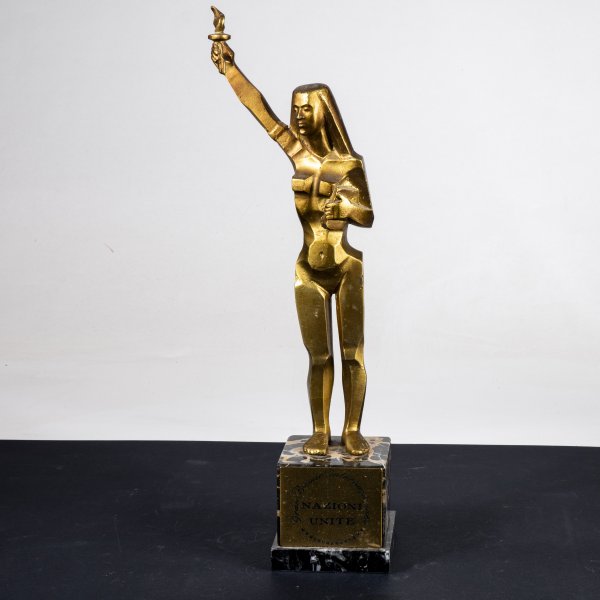 statua scultura premio in metallo nazioni unite