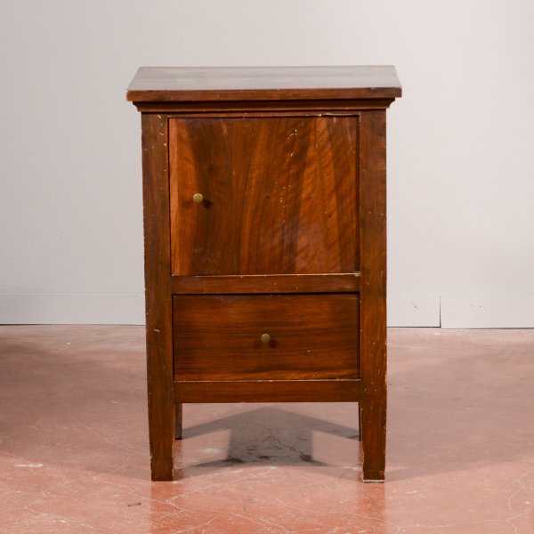 Comodino in noce epoca 1800