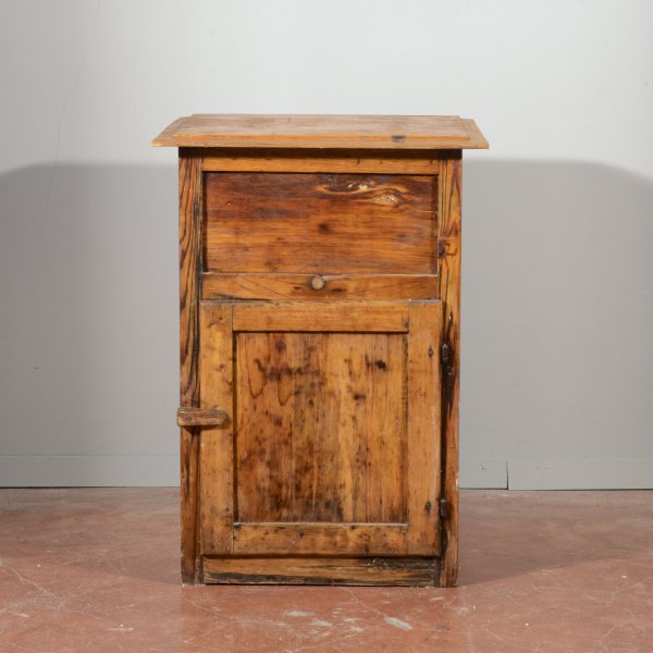 Ghiacciaia antica in legno di abete epoca primo 1900