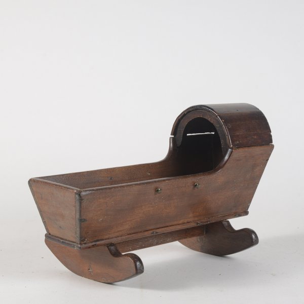 Culla in legno giocattolo artigianale XX secolo