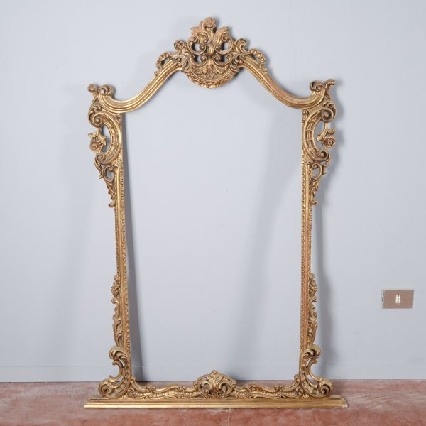 Cornice  intagliata dorata stile barocco XX secolo
