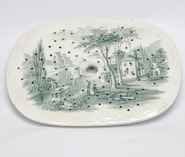 Piatto ovale sottopentola traforato in ceramica epoca fine IXI secolo