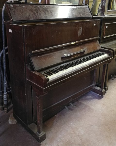 Pianoforte verticale Wagner Model Germania  XX secolo
