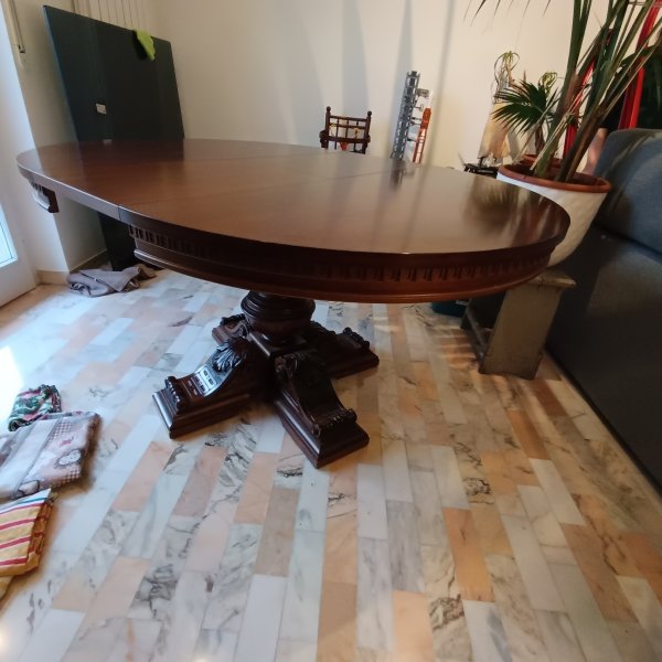 tavolo rotondo allungabile stile antico produzione anni 90