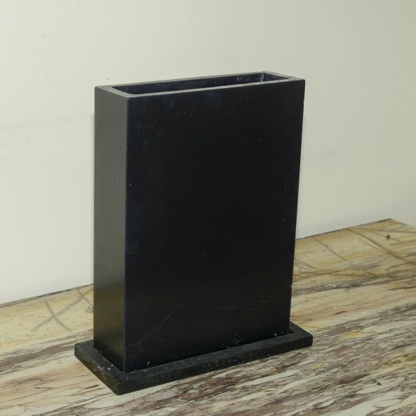 vaso in cera con base