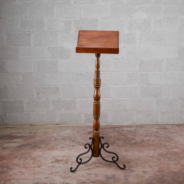 Leggio rifatto stie art deco