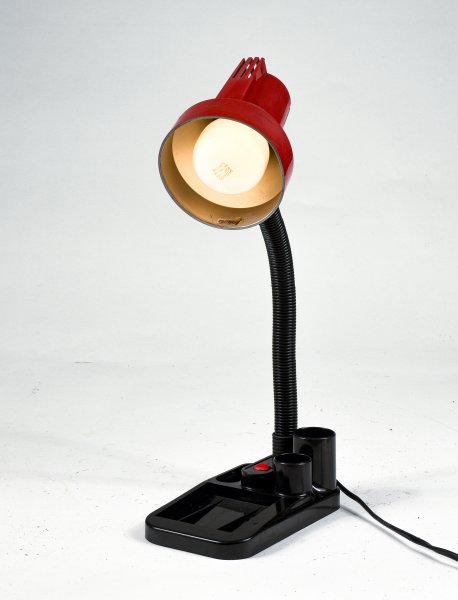 Lampada da scrivania con porta oggetti alla base Italia anni 80