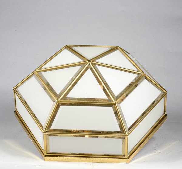 Applique plafoniera lampadario in lega di metallo e vetro bianco trasparente smerigliato  Italia 1970