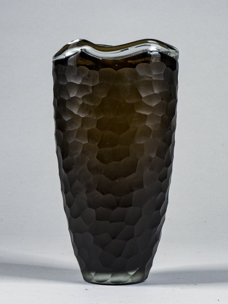 Vaso  vetro murano  nero smerigliato ad alveare nido d'ape design Italia 1960