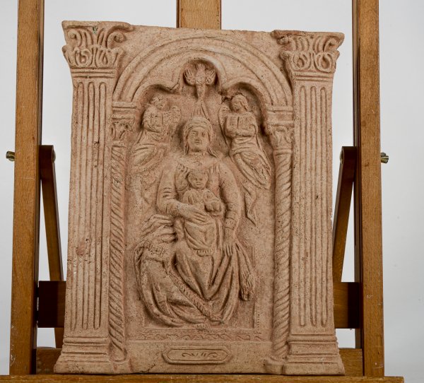 Placca in terracotta raffigurante scena sacra Madonna con bambino produzione artigianale