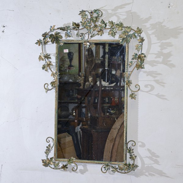  Specchio specchiera a parete in metallo dipinto decorato a mano con motivi di foglie di vite