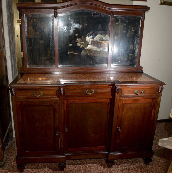 Credenza  Liberty con specchio molato 3 ante e 3 cassetti piano in marmo