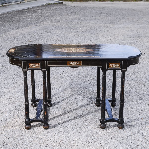 Tavolo scrivania intarsiato legno tinto ebano Italia 800 Ferdinando Pogliani