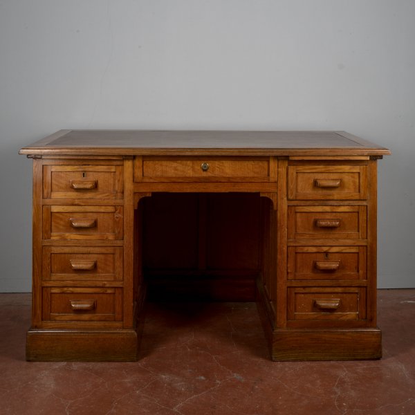 Scrivania  cattedra  da centro 1920  Maggini Recanati