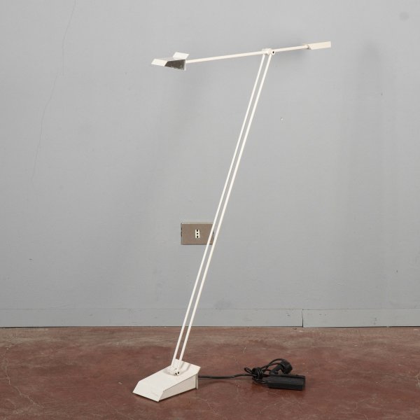 Lampada da terra stile Samurai di stilnovo