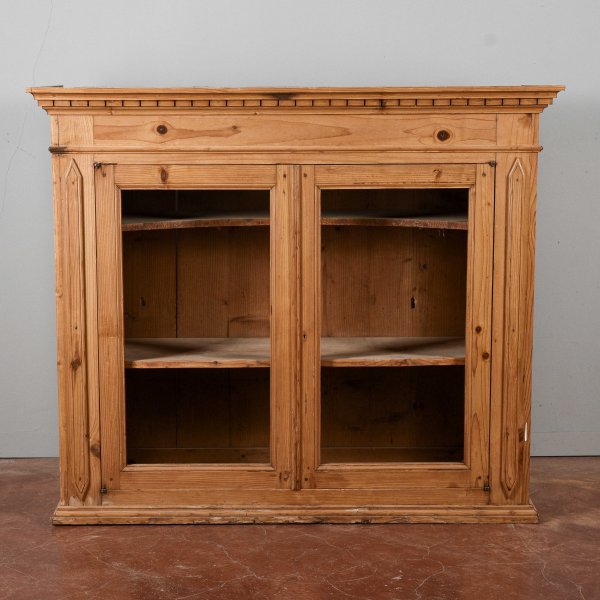 credenza parte sopra in abete Italia fine XIX secolo